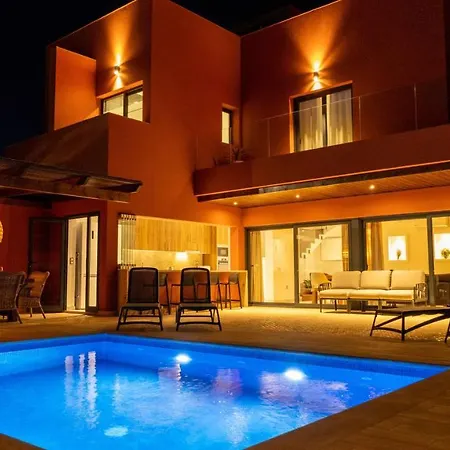 Privada De Lujo Con Piscina, Wabi Sabi فيلة *
